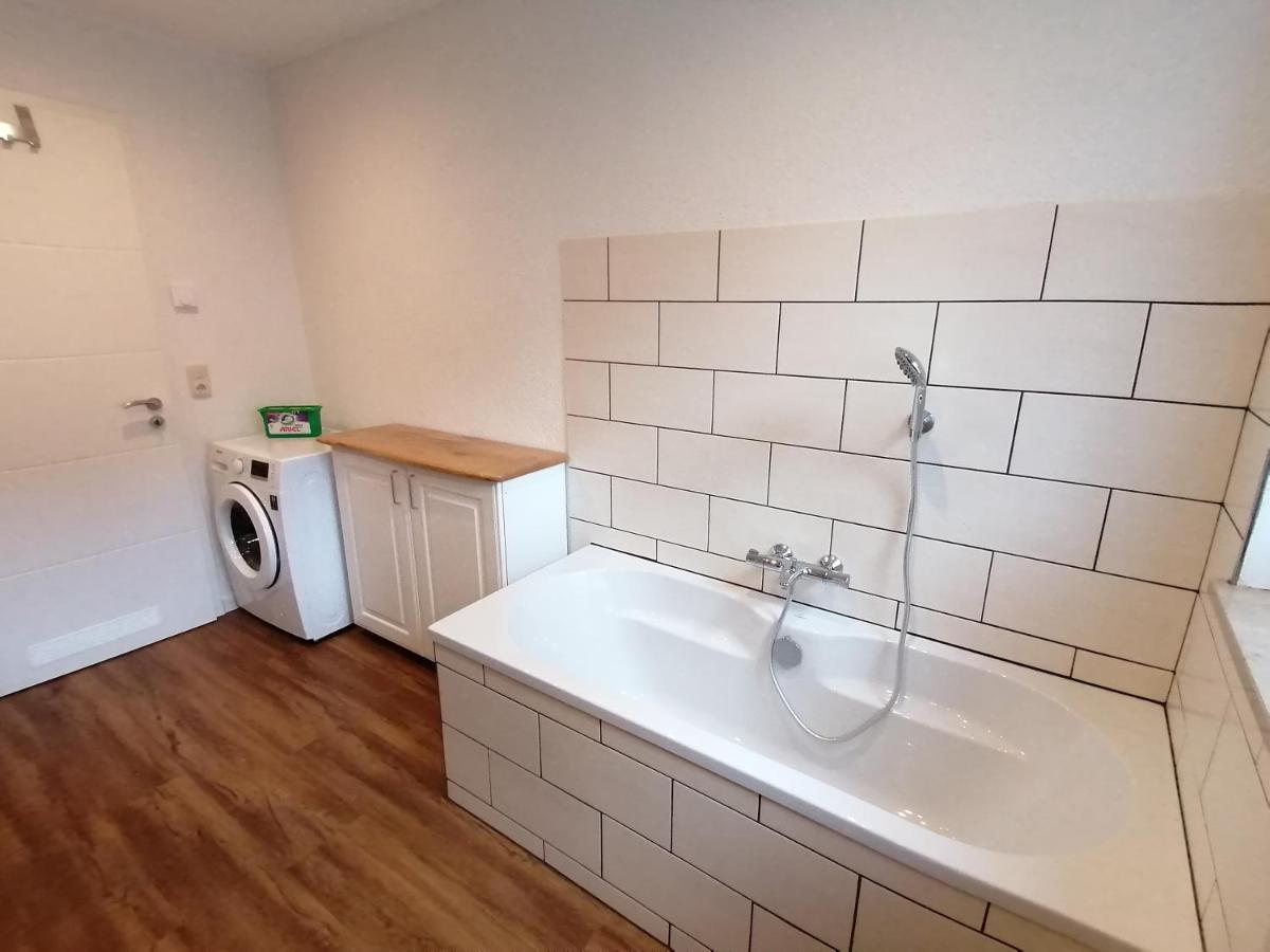 85 qm Wohnung Pauluste mit Terasse und Garten Rostock Exterior foto