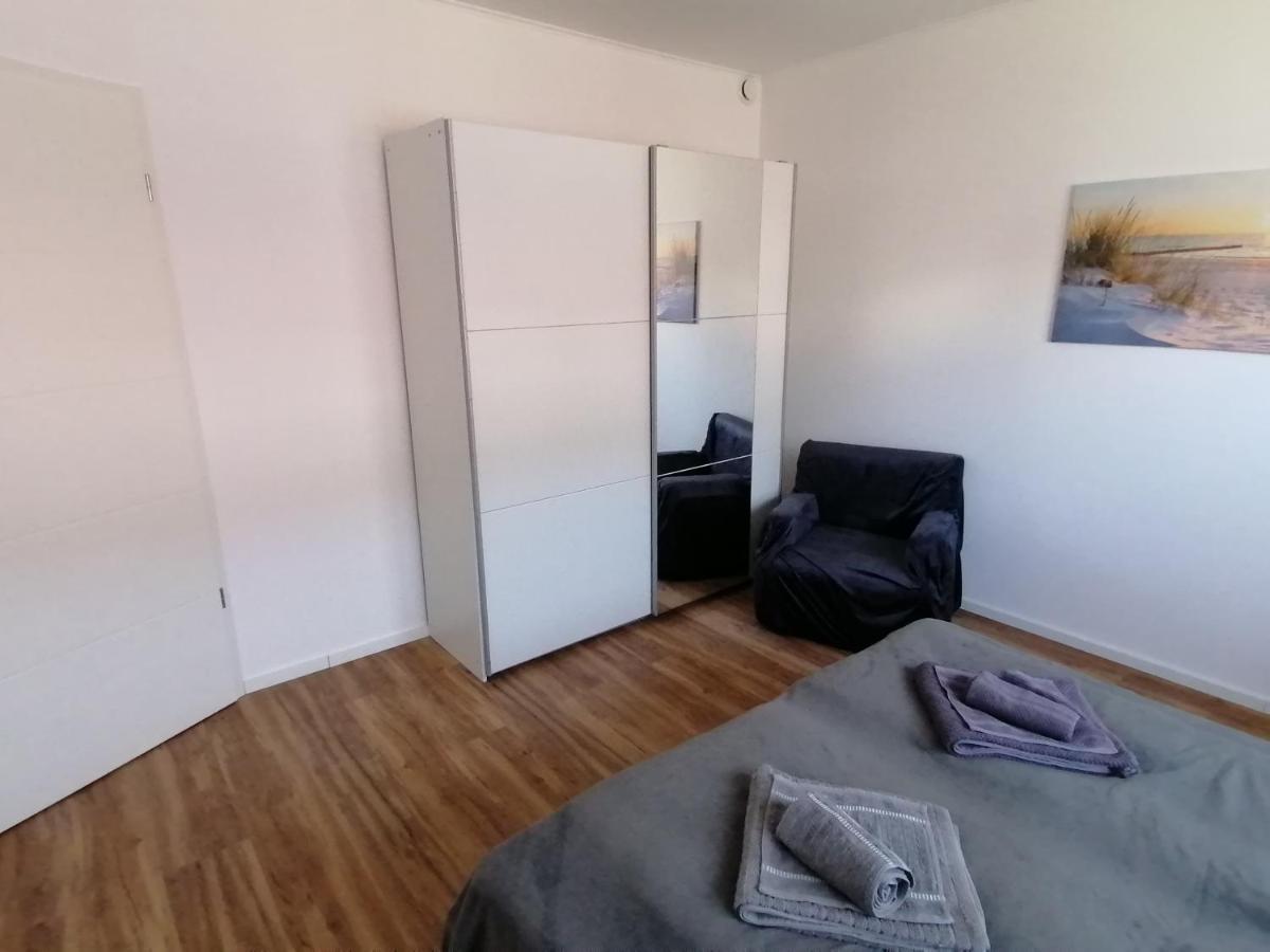 85 qm Wohnung Pauluste mit Terasse und Garten Rostock Exterior foto