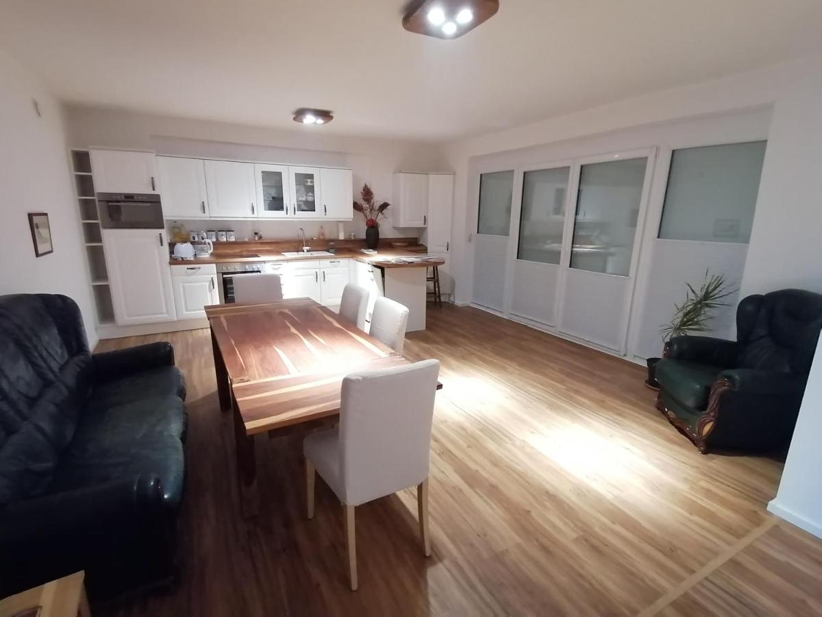 85 qm Wohnung Pauluste mit Terasse und Garten Rostock Exterior foto